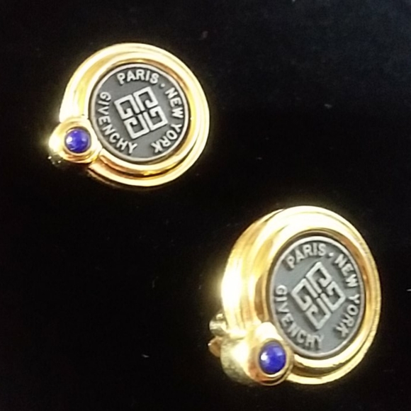 Givenchy Jewelry - 💖Givenchy vtg. Paris/New York earings💖